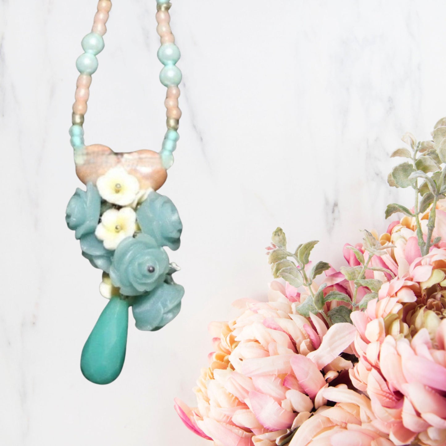 Turquoise Dangle Flower Pendant Bead Necklace